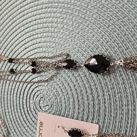 LIZ CLAIBORNE WOMEN'S FASHION JEWELRY BUNDLE OF NECKLACE AND MATCHING EARRINGS - Picture 9 of 14